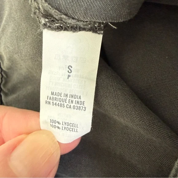 Aerie Gray 100% Lyocell Paperbag Tie Waist Camp-Style Shorts - Size Small - Picture 9 of 14